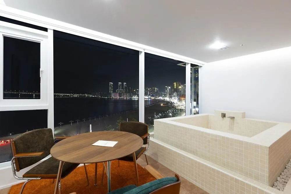 Guest house Busan Lazy Morning Ocean View Pension