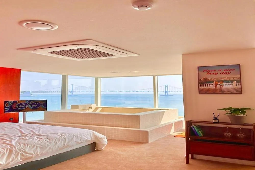 Busan Lazy Morning Ocean View Pension